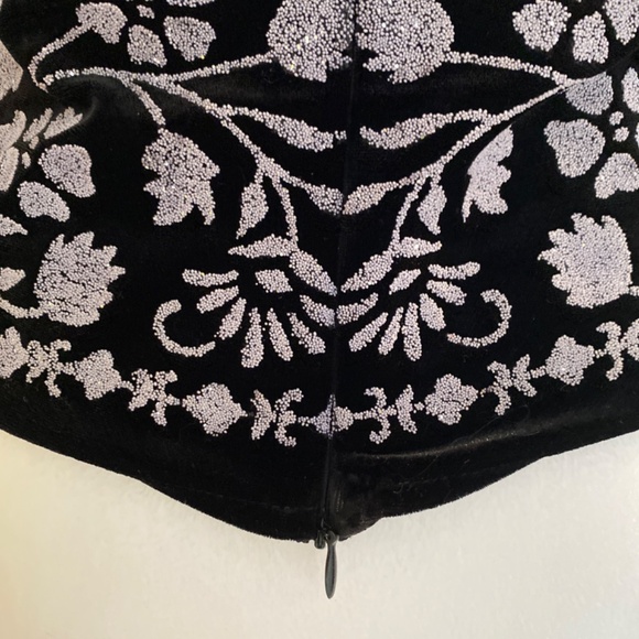 Cartise International Whimsygoth Beaded Velvet Top | Fairycore Floral Black - Picture 4 of 10